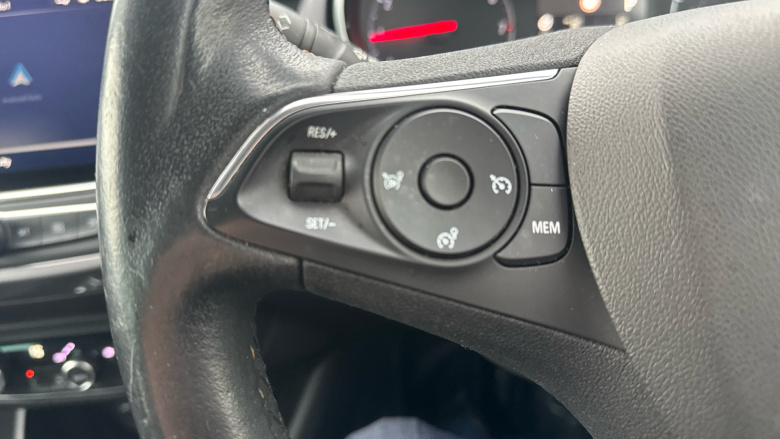 Vauxhall Crossland X 1.2T [110] Tech Line Nav 5dr [Start Stop] Auto Petrol Hatchback